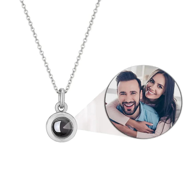 Personalized Circle-Shaped Projection Photo Necklace