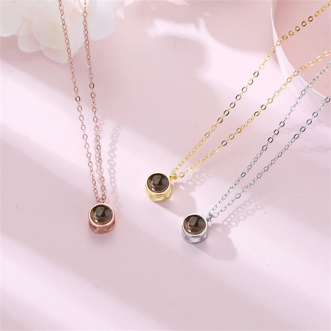 Personalized Circle-Shaped Projection Photo Necklace